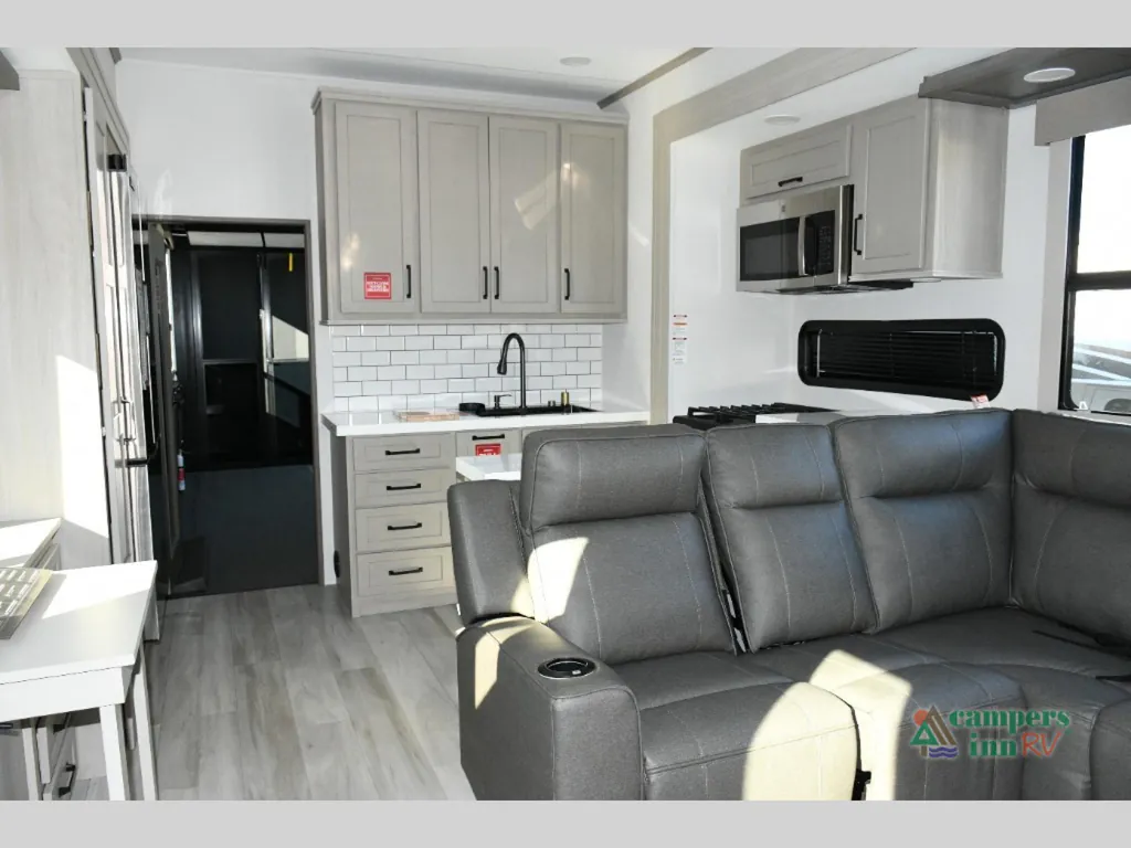 2026 Grand Design Momentum 392M, Photos photo 9