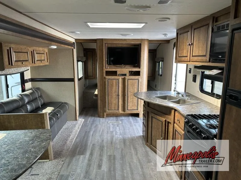 2017 CrossRoads RV Z 1 328SB - Photo 2