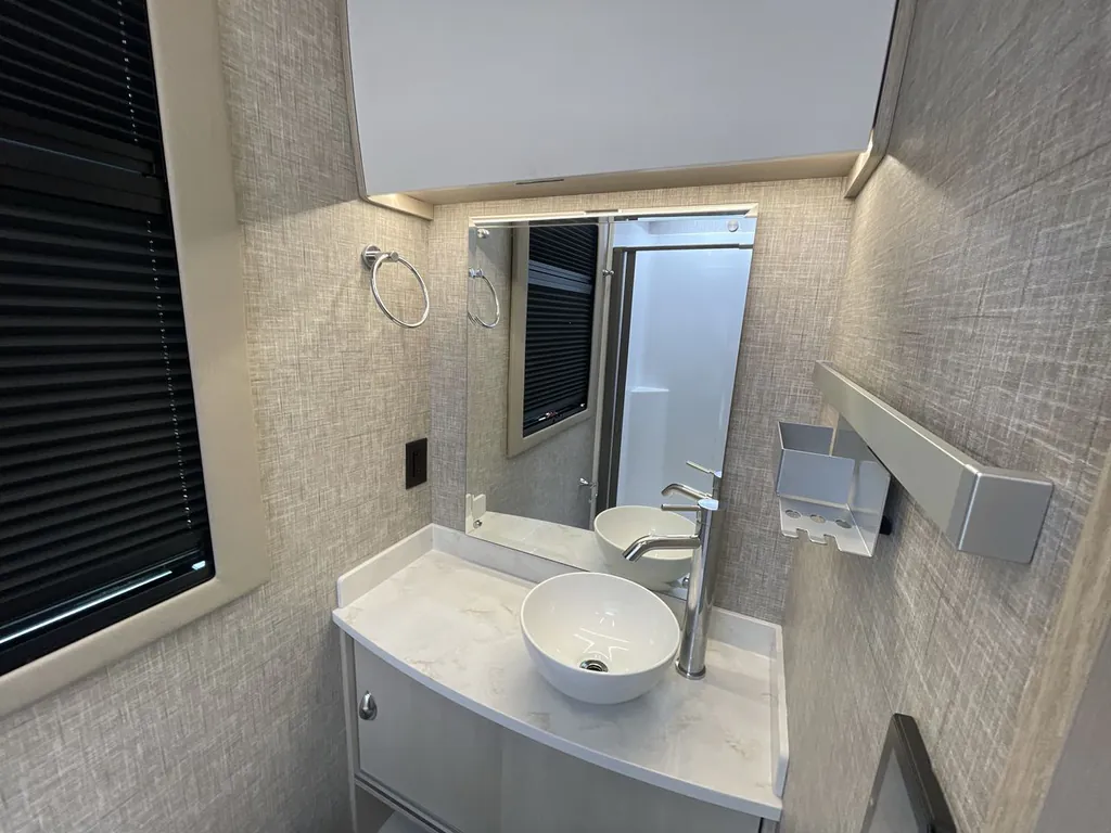 2026 Tiffin Wayfarer 25 XRW, Photos photo 17