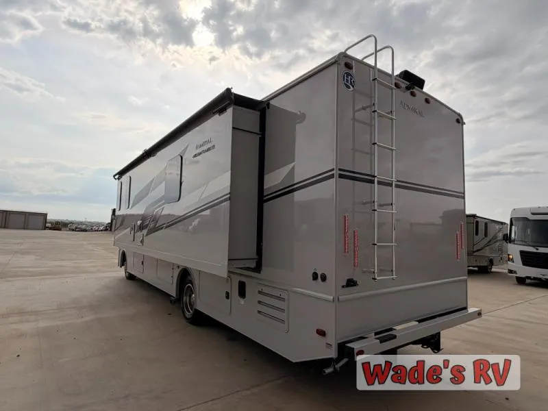 2026 Holiday Rambler Admiral 32N - Photo 3