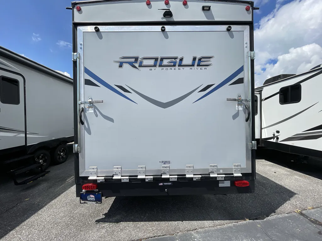 2021 Forest River Vengeance Rogue 26V, Photos photo 7