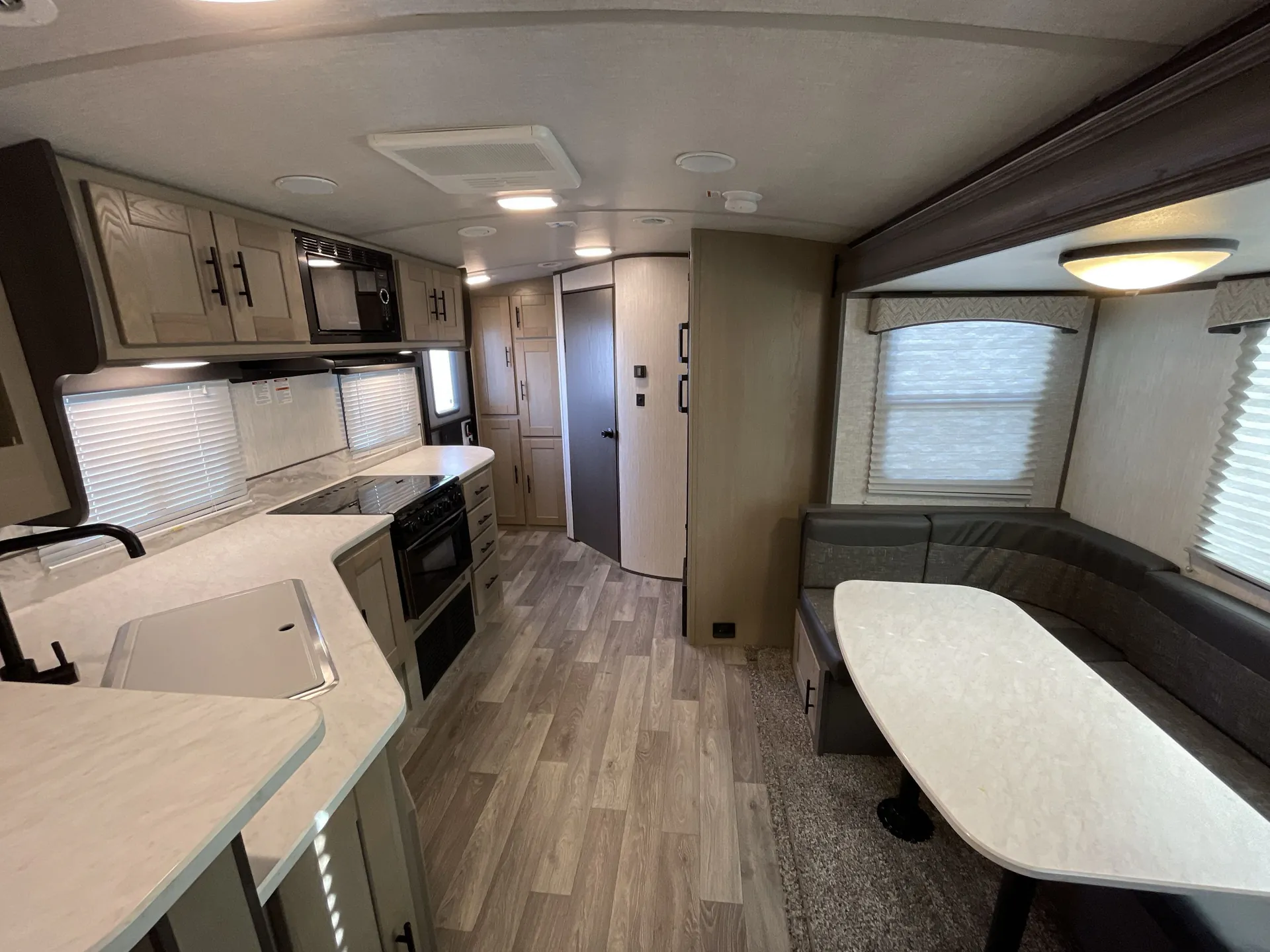 2020 Heartland Sundance 221RB — living area main