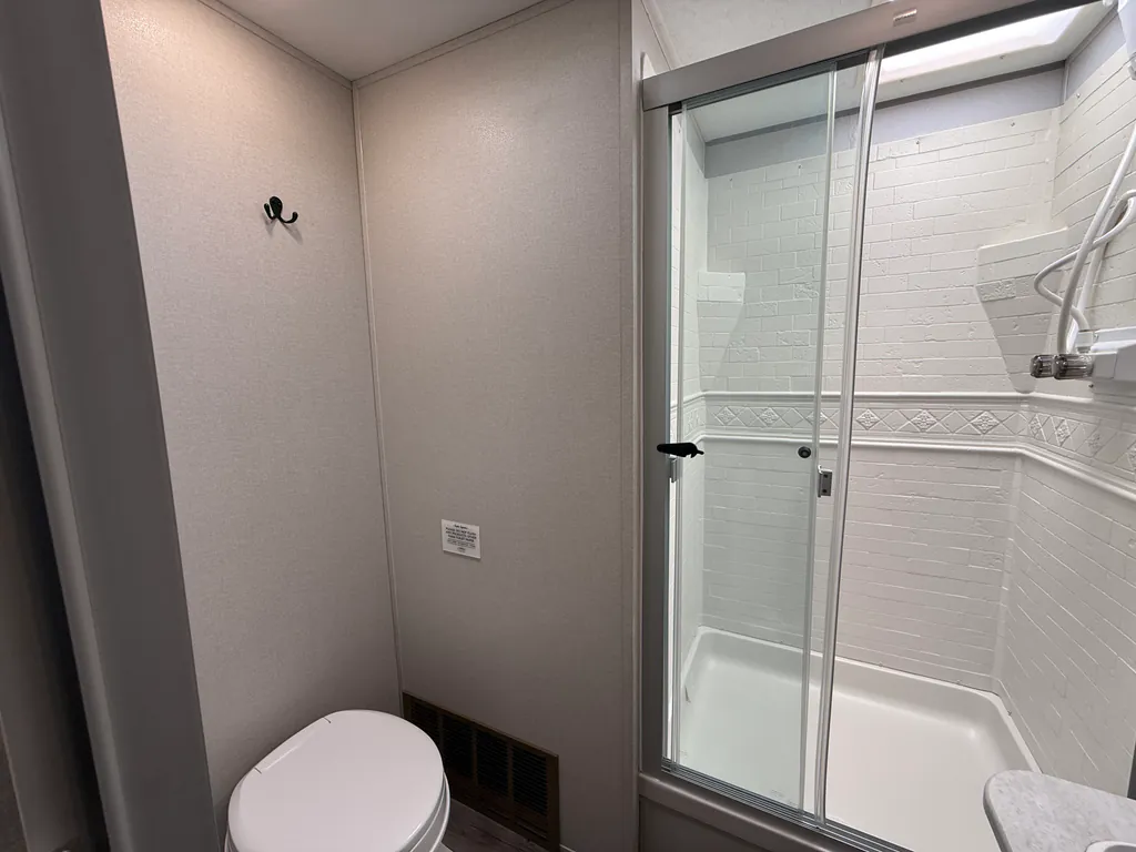 2024 Coachmen Catalina Legacy Edition 283FEDS, Photos photo 19