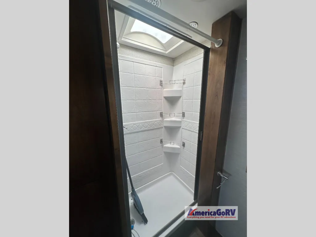2020 Tiffin Wayfarer 25 RW, Photos photo 27