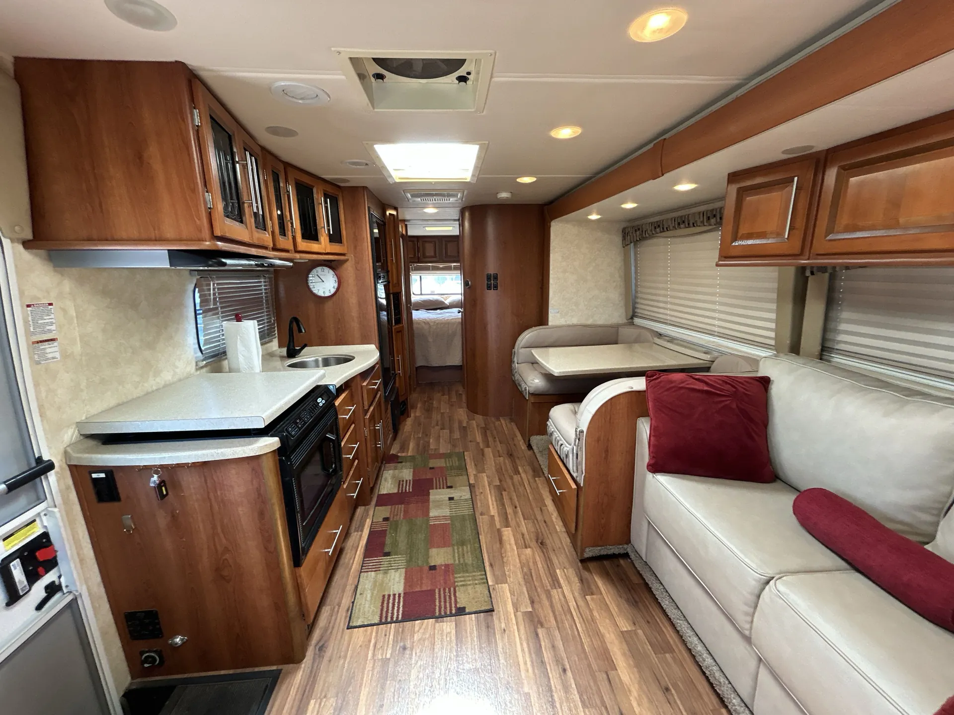 2011 Coachmen Concord 301 SS — living area main