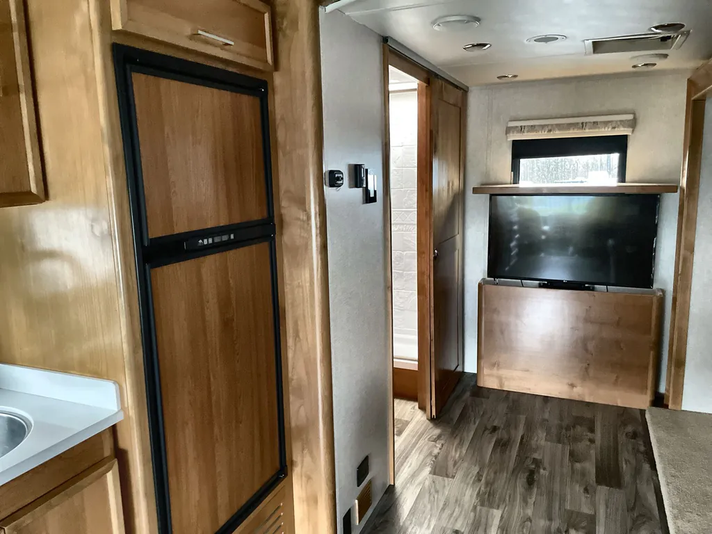 2019 Tiffin Wayfarer 24 FW, Photos photo 27