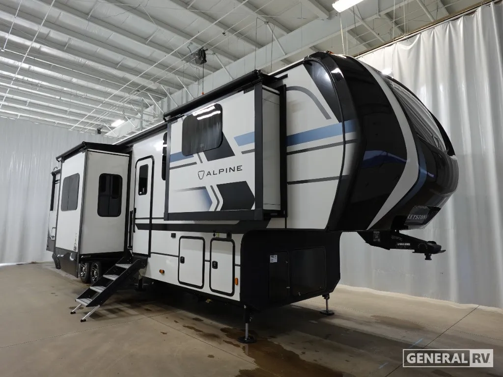 2026 Keystone Alpine 3820FK - Photo 2