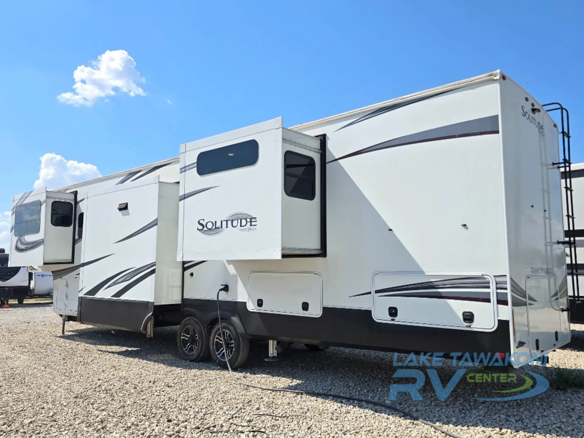 2022 Grand Design Solitude 380FL-R - Photo 4