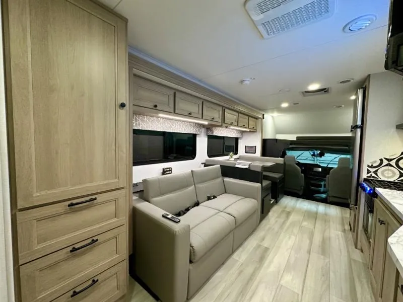 2027 Forest River Sunseeker LE 2550DSLE - Photo 4