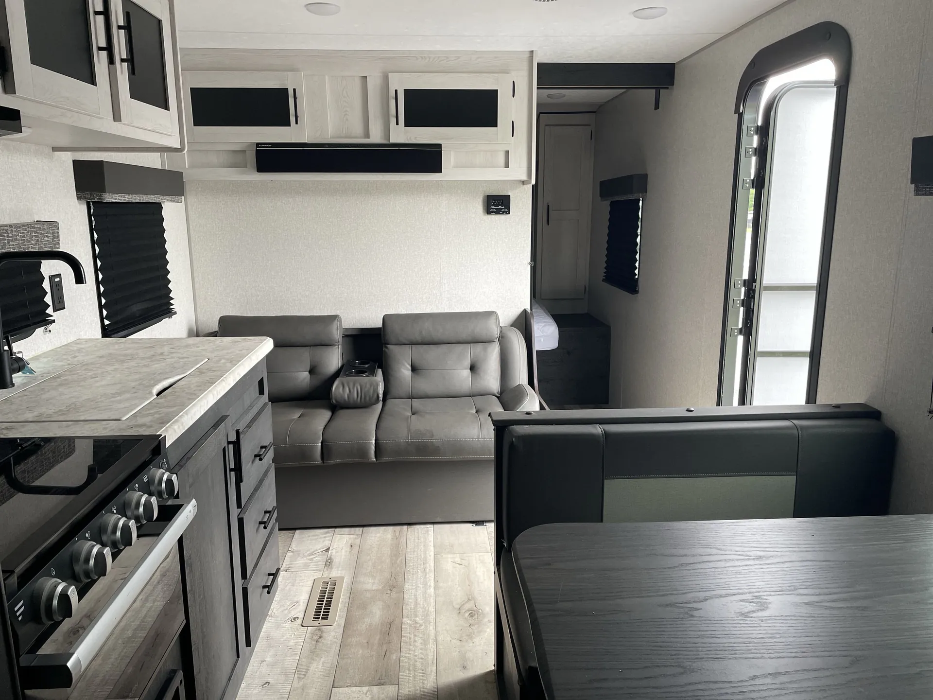 2022 K-Z Rv Sportsmen Se 260BHSE — living area main