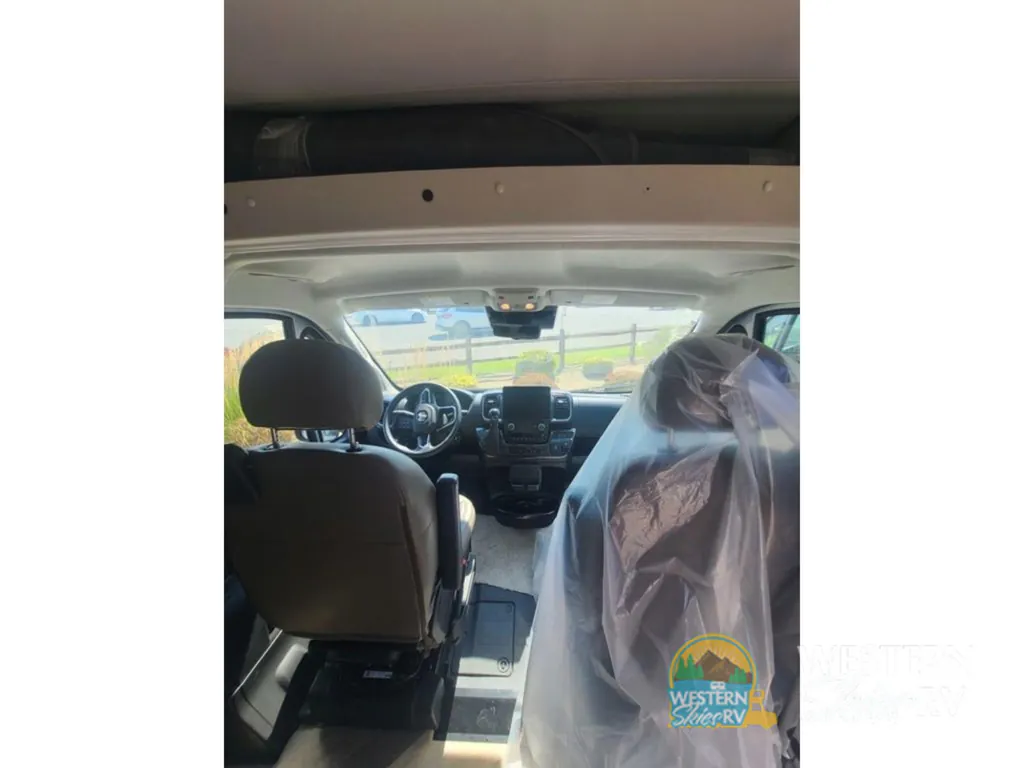 2025 Winnebago Travato 59G, Photos photo 8