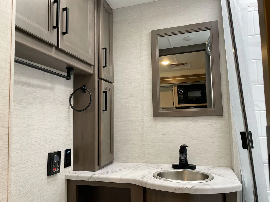 2024 Thor Motor Coach Freedom Traveler A29, Photos photo 17