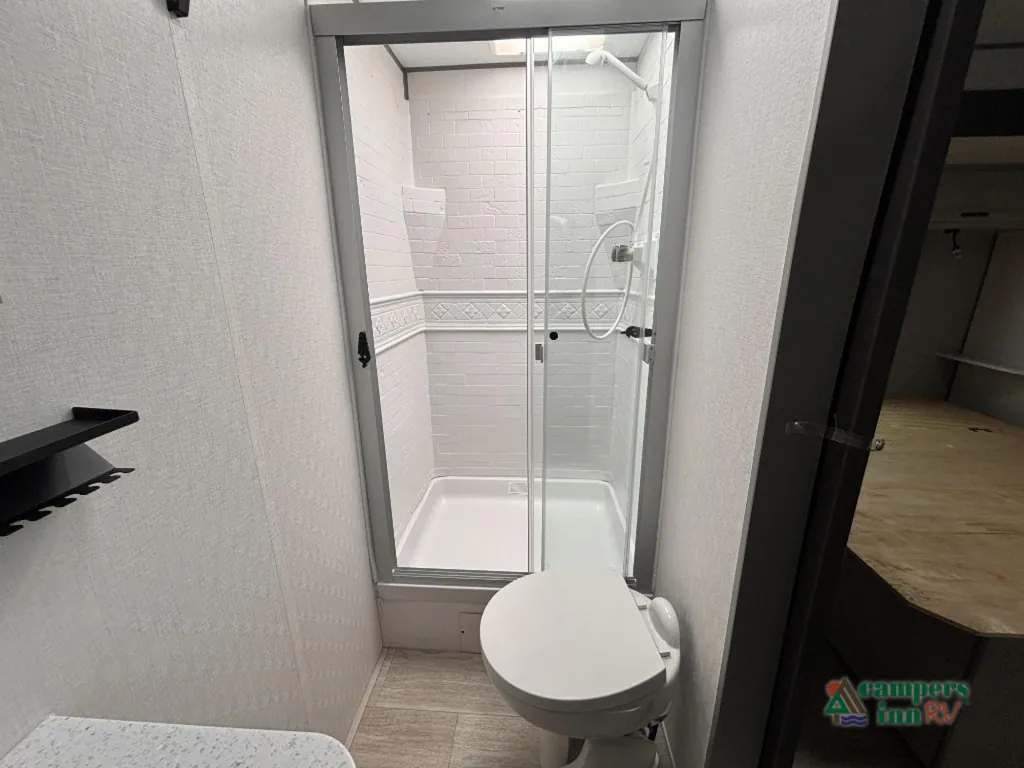 2027 Coachmen Catalina Legacy Edition 333DBDSCK, Photos photo 57