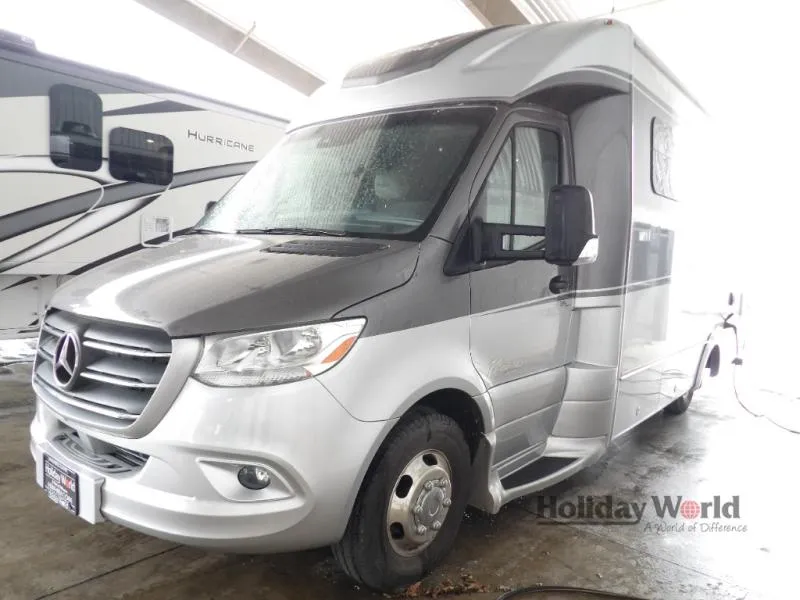 2023 Regency RV Ultra Brougham UB25UL - Photo 2