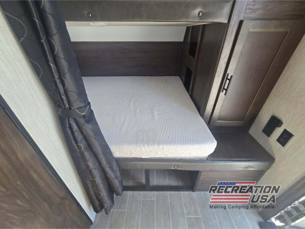 2020 Forest River Cherokee Grey Wolf 19SM, Photos photo 12