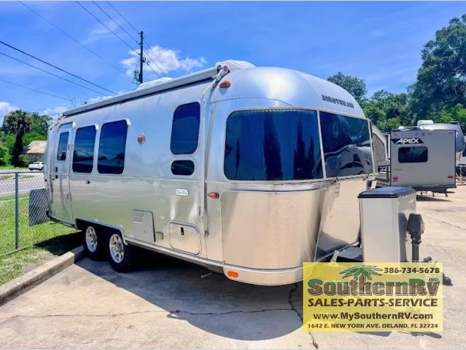 2020 Airstream Flying Cloud 23FB - Photo 2