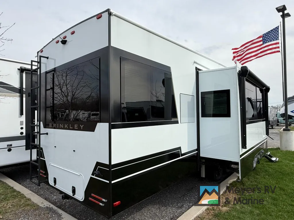2026 Brinkley Model Z 3515, Photos photo 4