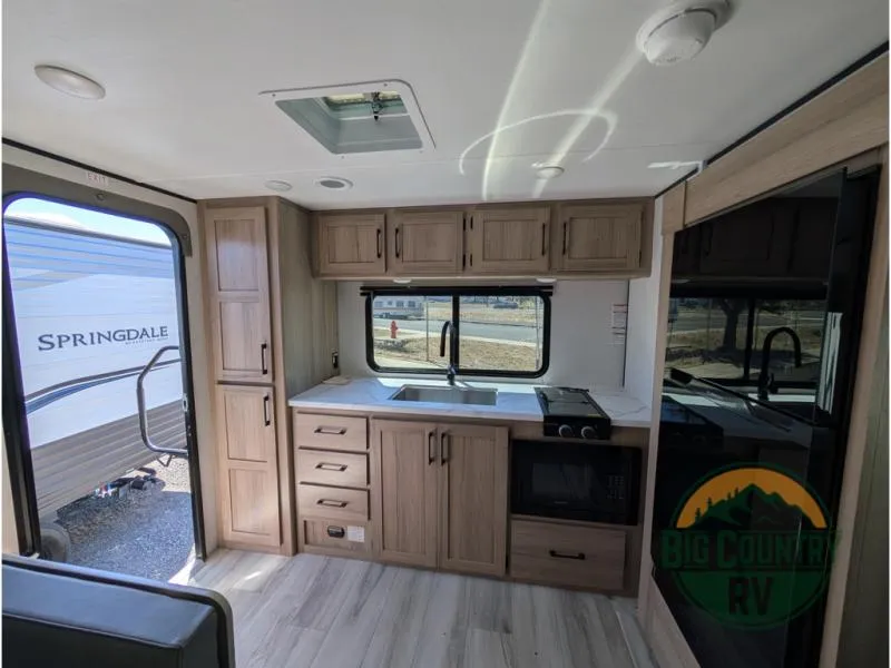 2025 Keystone Coleman Light 21RX - Photo 4