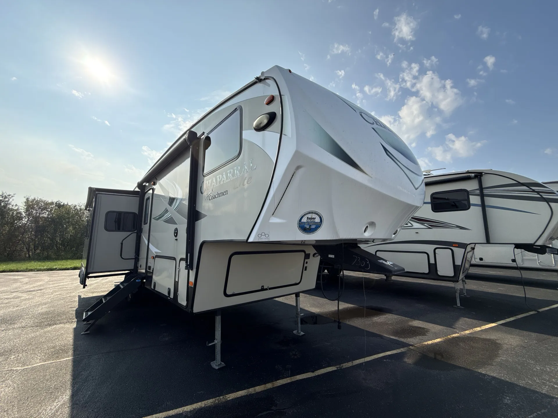 2018 Coachmen Chaparral Lite 30RLS - Photo 2