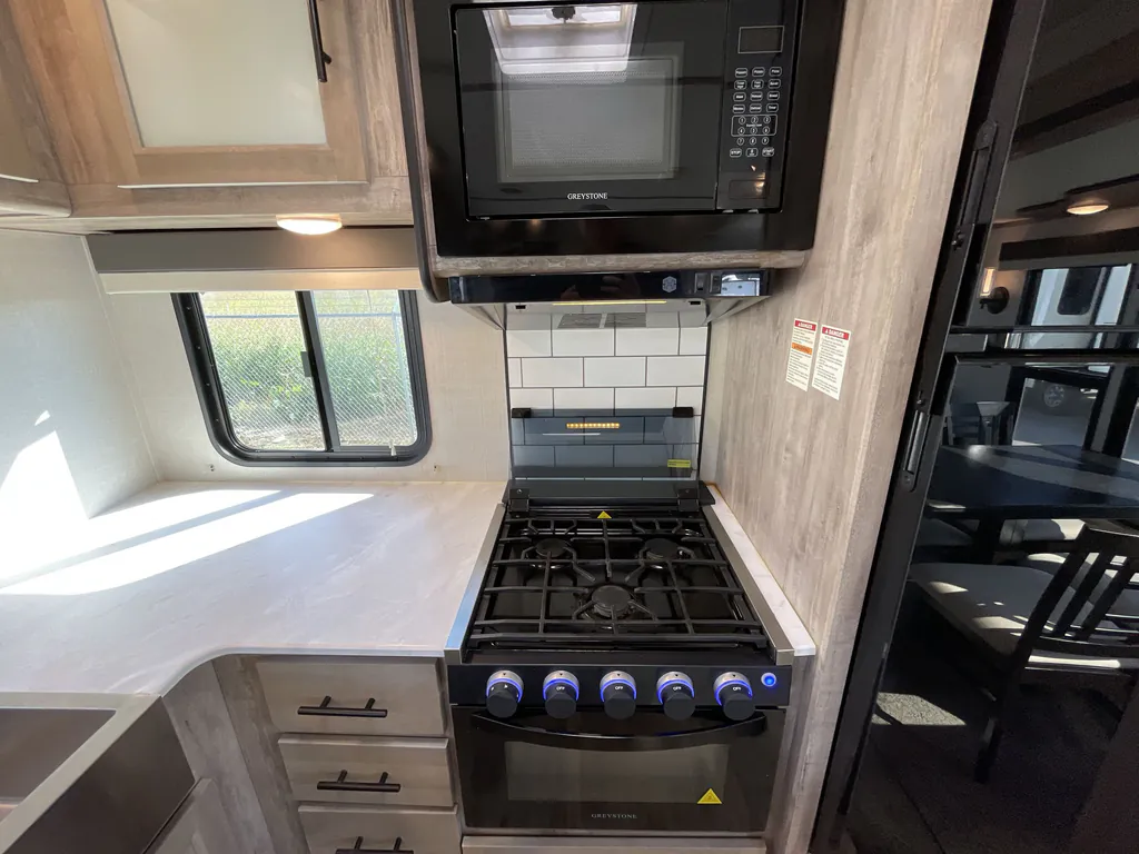2023 Gulf Stream Conquest 295SBW, Photos photo 11