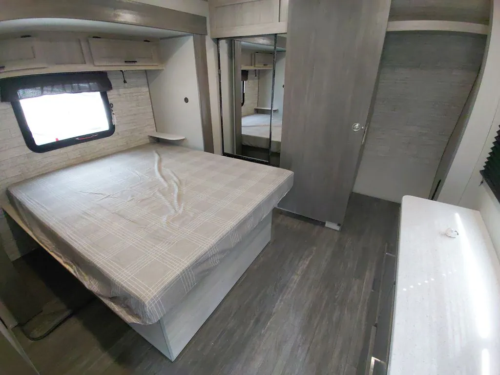 2026 Forest River Aurora 34BHTS 2 QUEEN BEDS, Photos photo 14