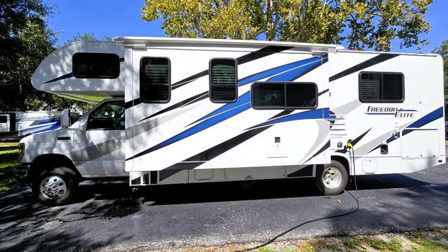 2022 Thor Motor Coach Freedom Elite 28HE, Photos photo 5