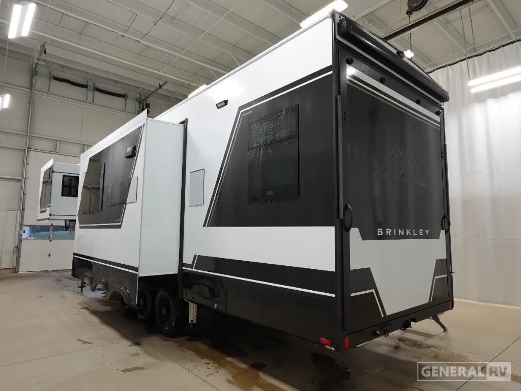 2025 Brinkley Model G 3250, Photos photo 4