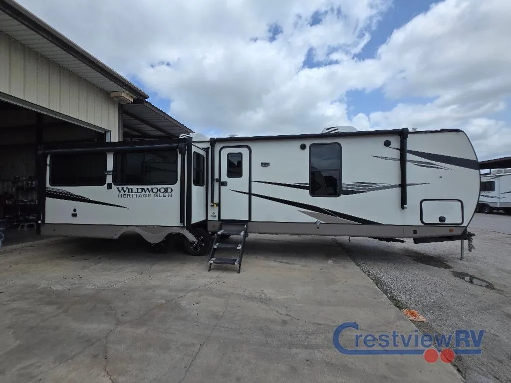 2023 Forest River Wildwood Heritage Glen 308RL - Photo 4