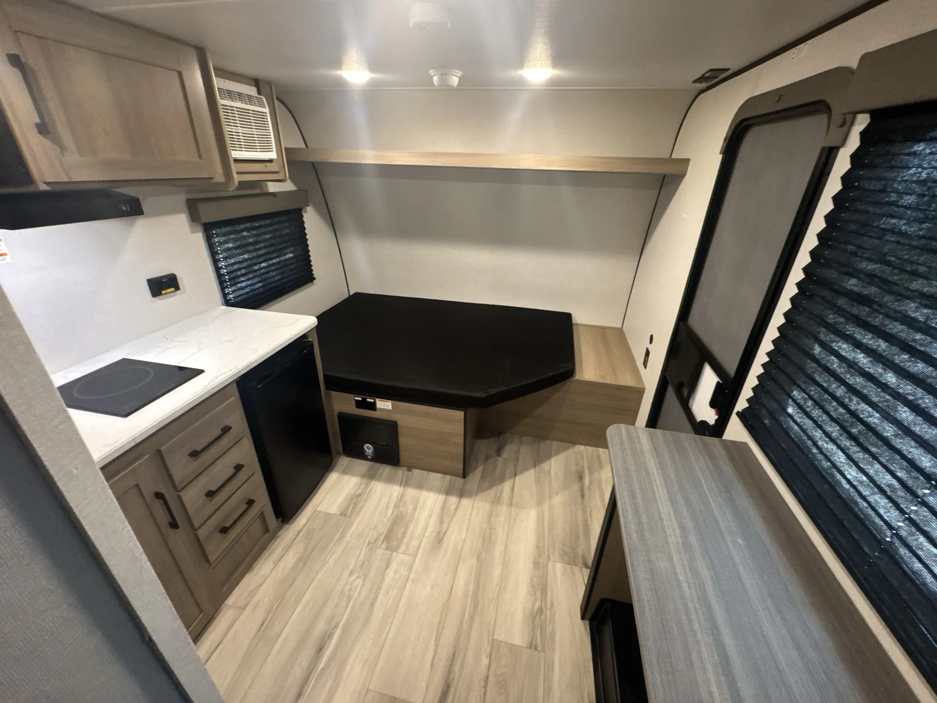 2026 Keystone Coleman 13R — living area main
