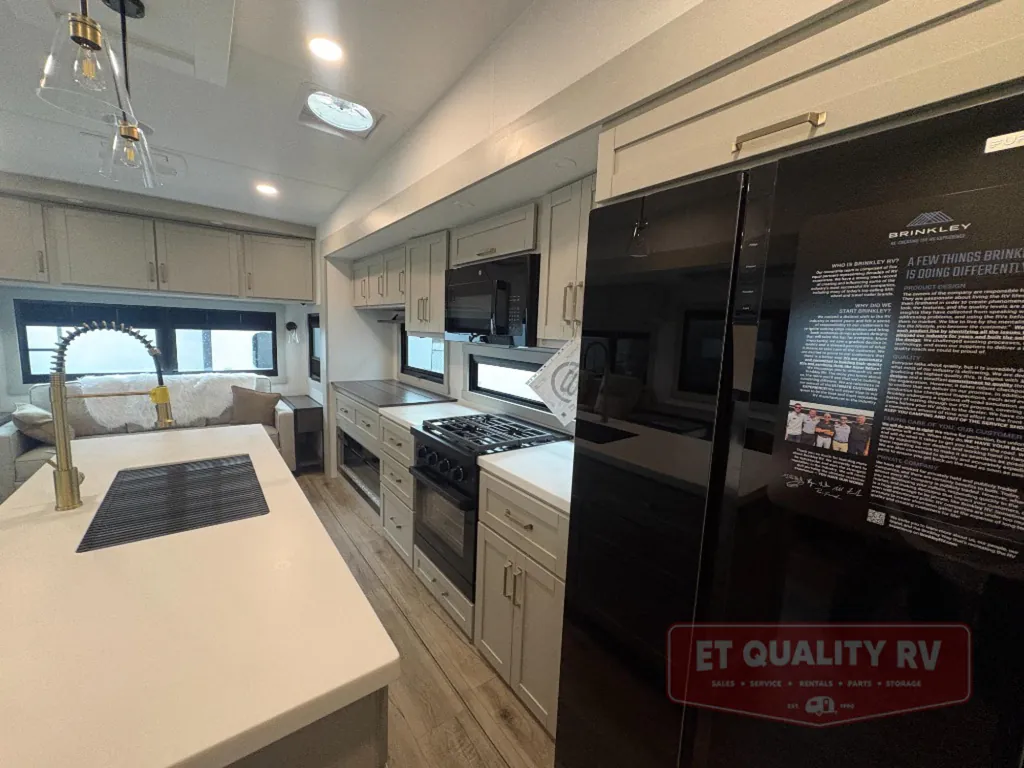 2026 Brinkley Model Z 3600, Photos photo 13