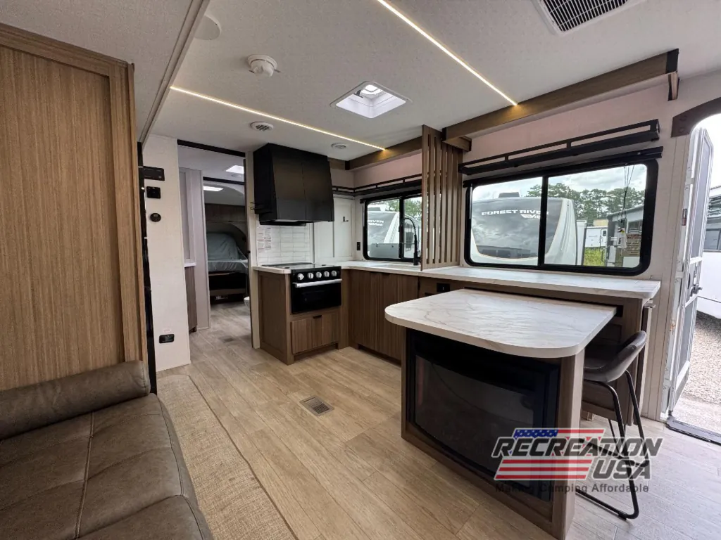 2026 Forest River Wildwood 300ICE, Photos photo 8