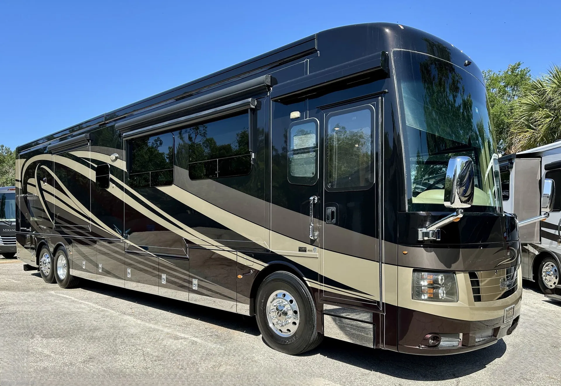 2018 Newmar Mountain Aire 4533 - Photo 2