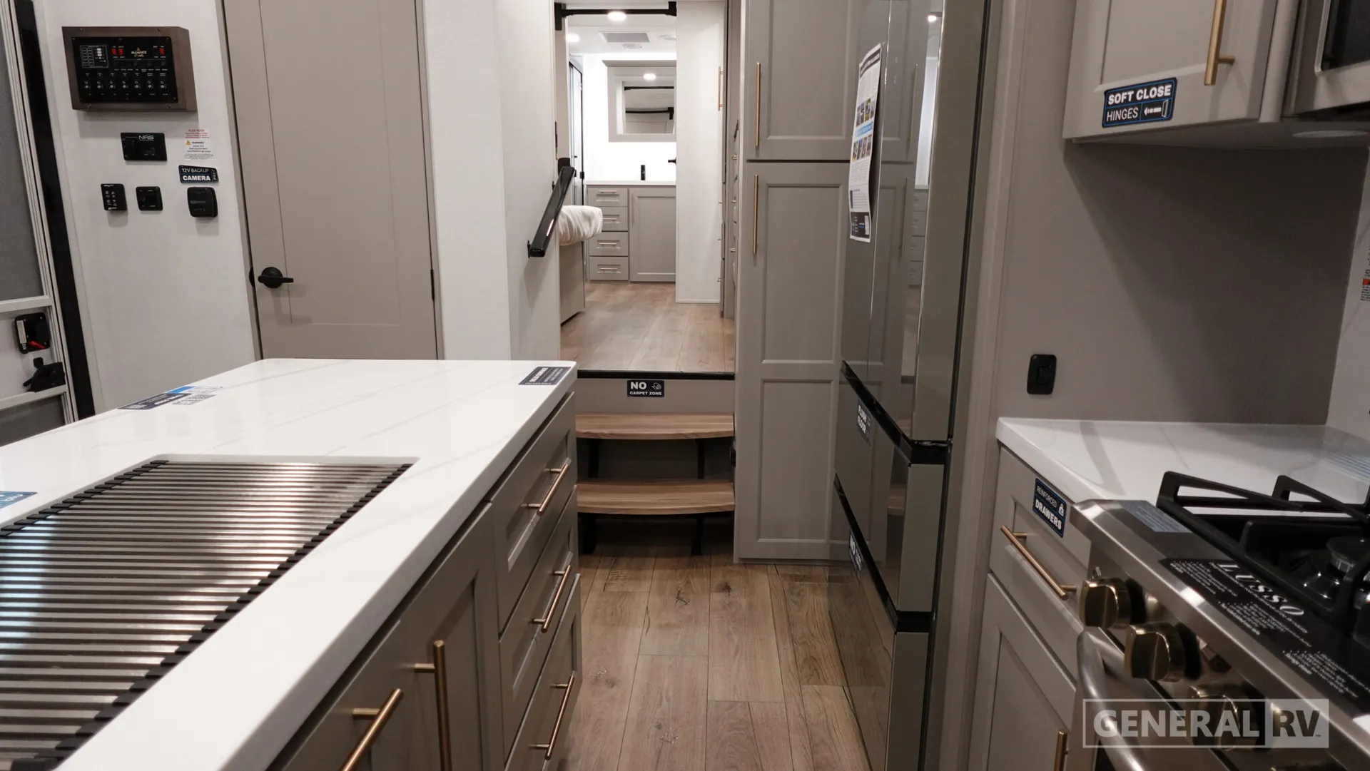 2026 Alliance RV Paradigm 385FL - Photo 3