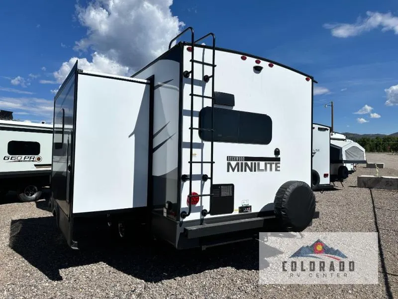 2025 Forest River Rockwood Mini Lite 2515S - Photo 3