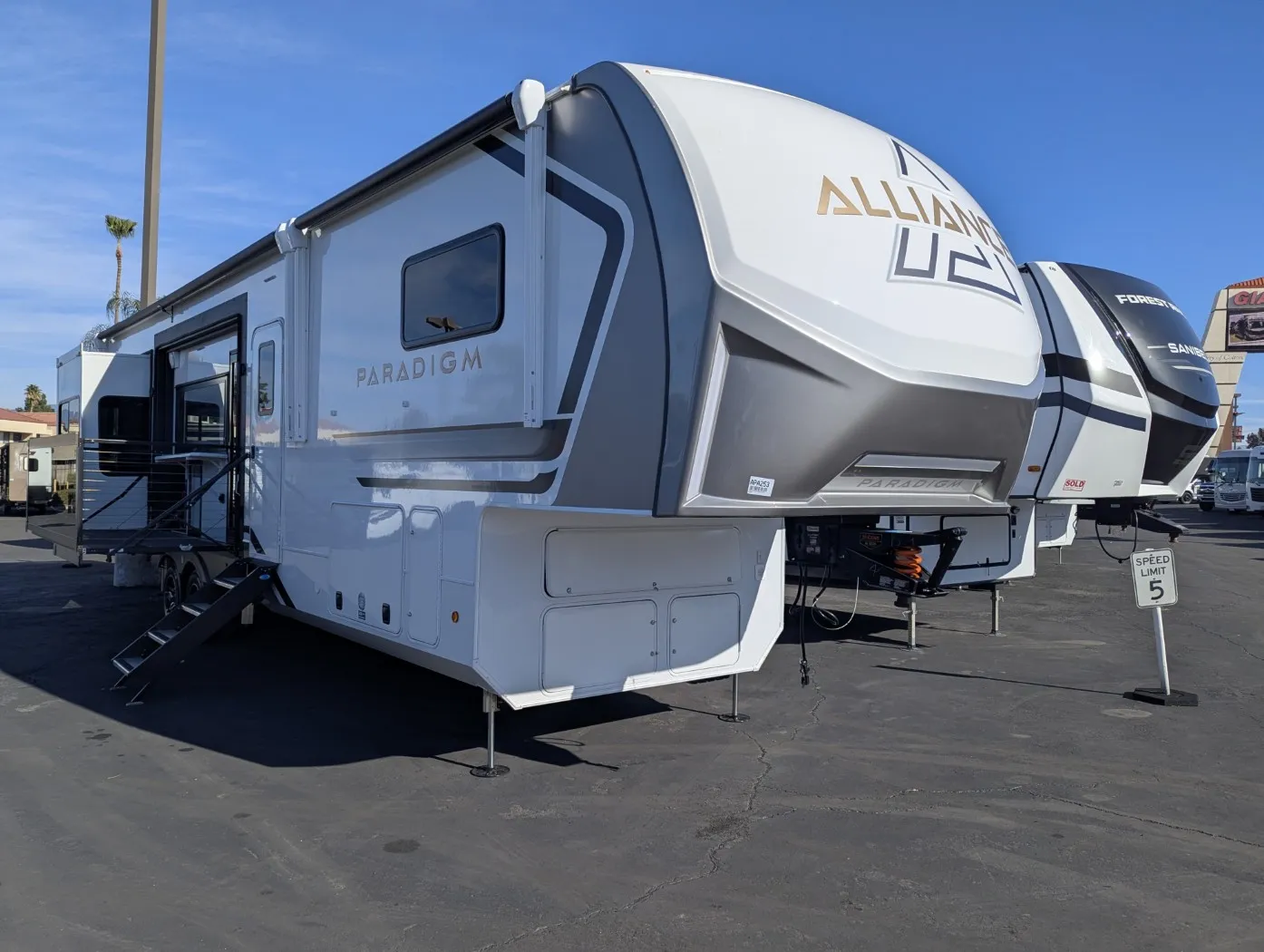 2026 Alliance RV Paradigm 388SP - Photo 2