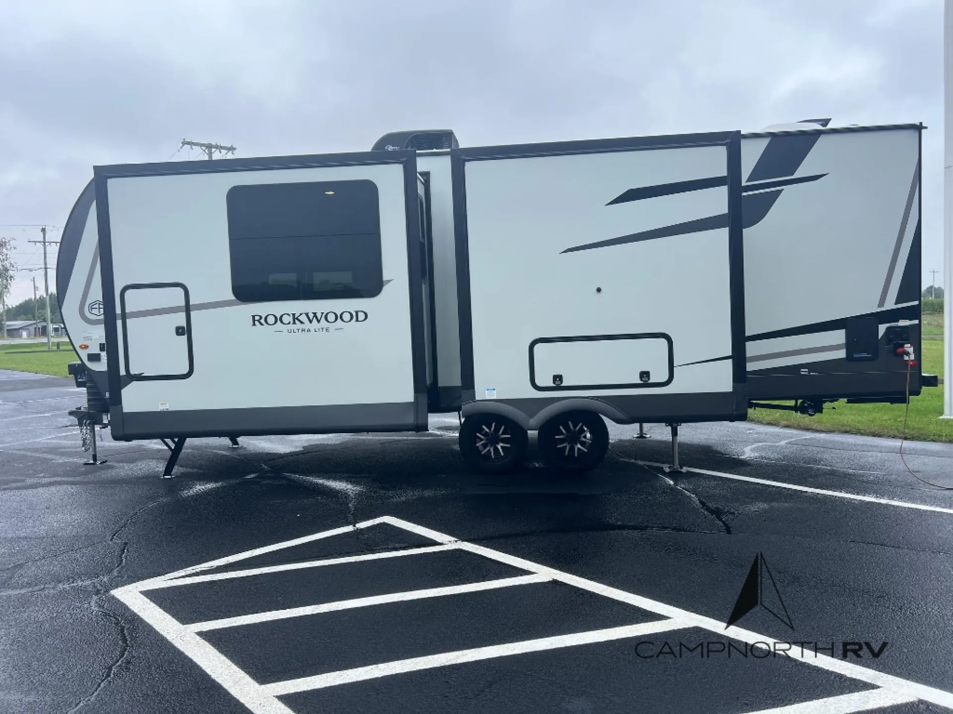 2027 Forest River Rockwood Ultra Lite 2608BS — Photo 6