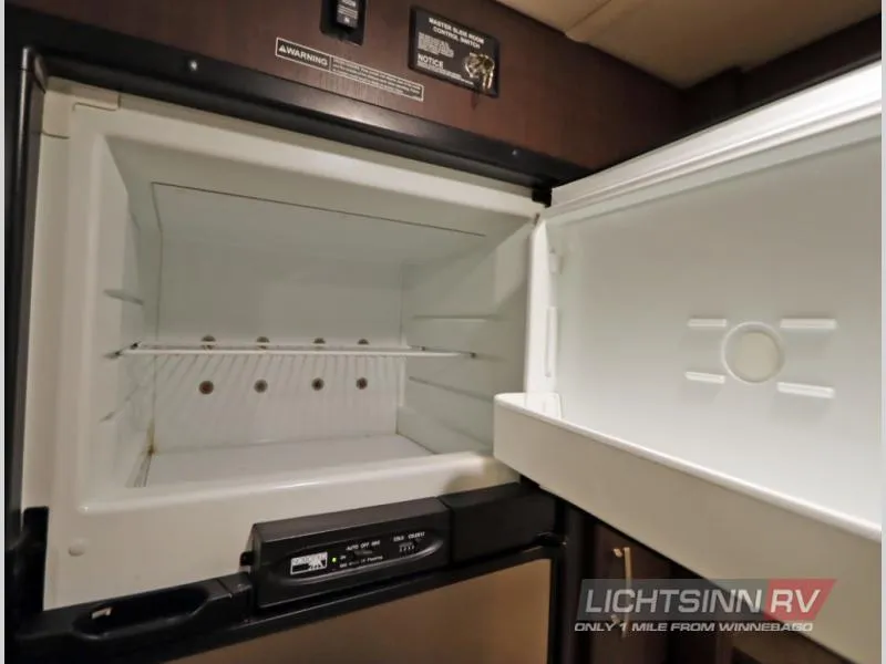 2014 Winnebago View 24M - Photo 3