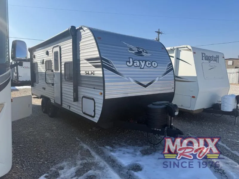 2025 Jayco Jay Flight SLX 210QB - Photo 2