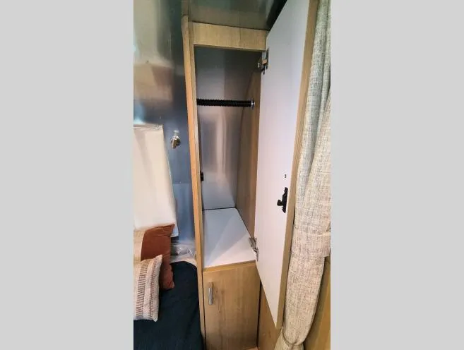 2026 Airstream Trade Wind 25FB - Photo 3
