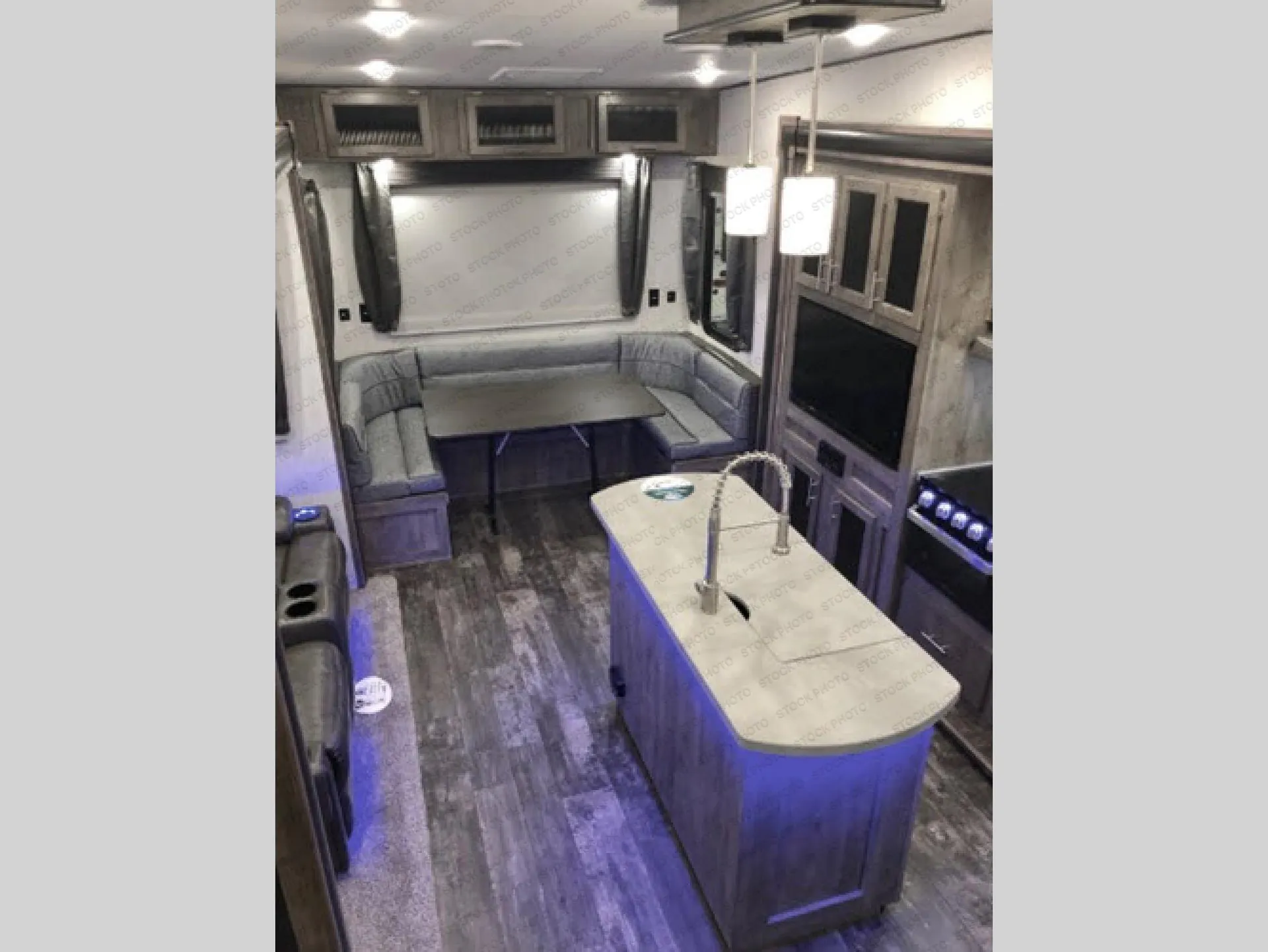 2020 Forest River Sabre 270RL - Photo 2
