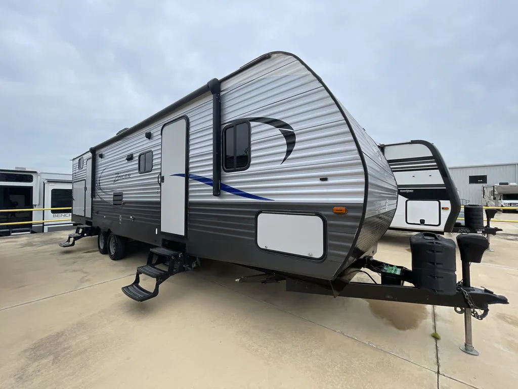 2017 CrossRoads Zinger Z1 Series ZR328SB - Photo 2