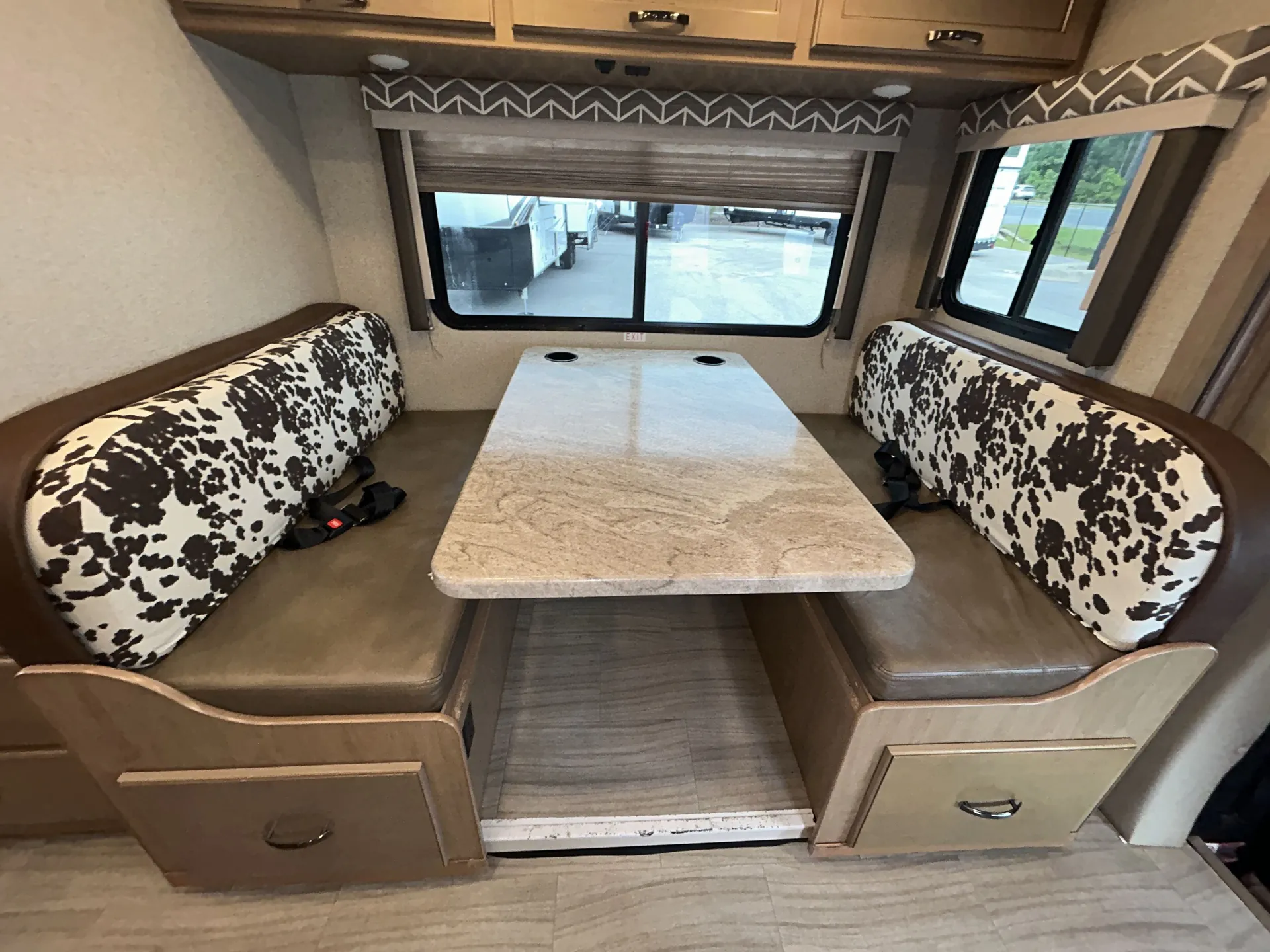 2020 Thor Motor Coach Daybreak 24GO - Photo 3