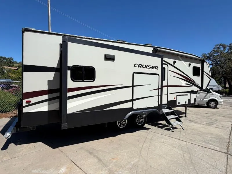 2018 CrossRoads Cruiser Aire 28RD - Photo 4
