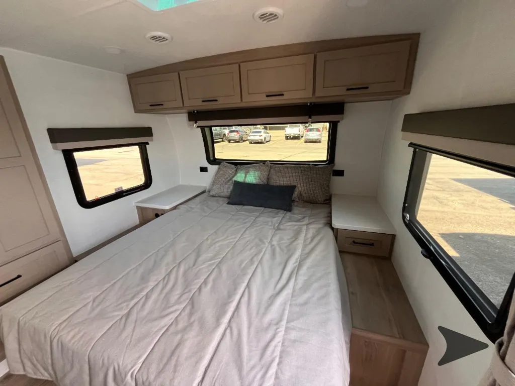 2026 Forest River Flagstaff Micro Lite 25FBD, Photos photo 15