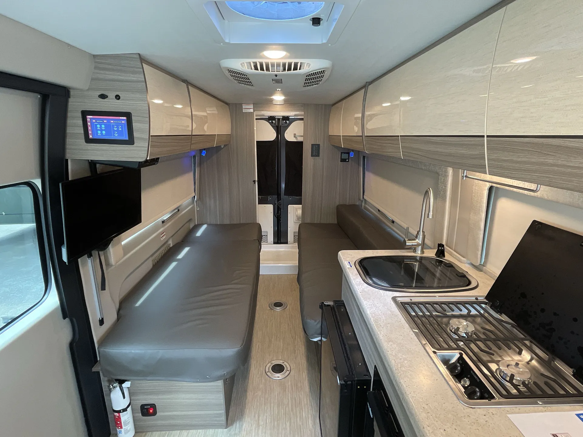 2022 Jayco Swift 20T — living area main