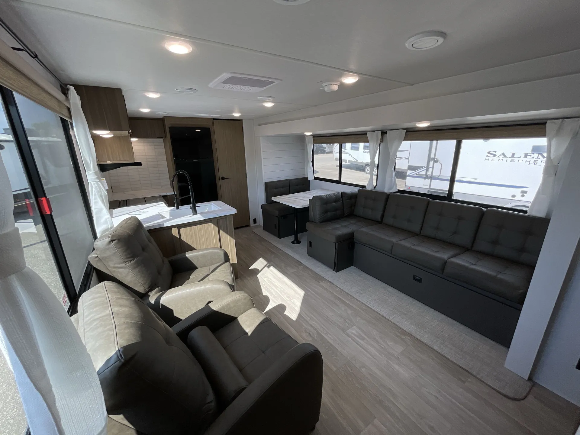 2027 Forest River Salem 27RK — living area main