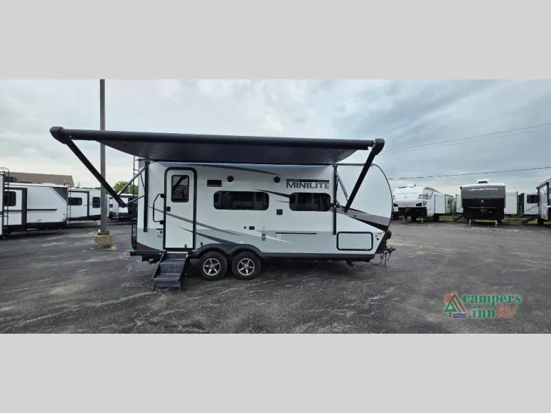 2023 Forest River Rockwood Mini Lite 2109S - Photo 2