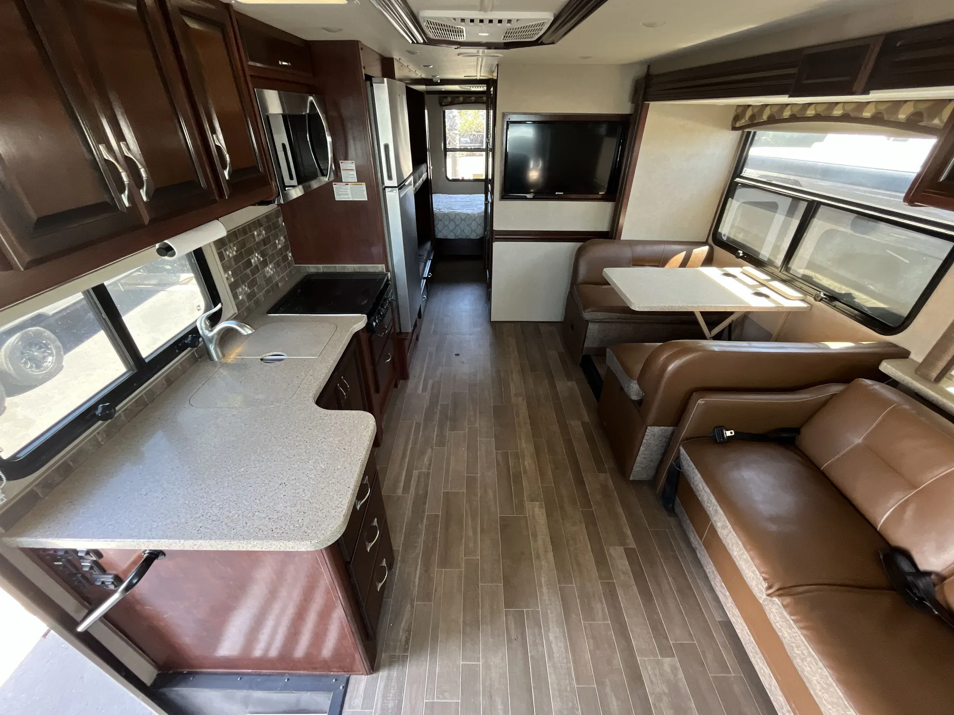 2018 Fleetwood Flair LXE 31B — living area main