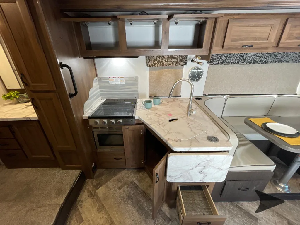 2020 Forest River Sunseeker 3040DS, Photos photo 42