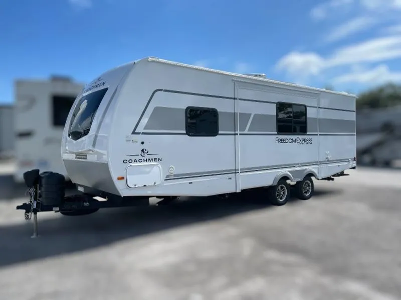 2026 Coachmen Freedom Express Ultra Lite 258BHS - Photo 4
